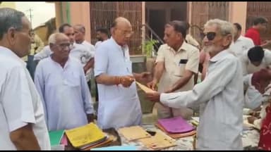 सरदारशहर: नगर परिषद सभापति राजकरण चौधरी ने वार्ड-5 में 158 पट्टे किए वितरित, पट्टे पाकर लोगों के खिले चेहरे