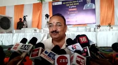 रायबरेली: रेलवे स्टेशनों के पुनर्विकास कार्यक्रम समाप्त होने के बाद मीडिया से रूबरू हुए राज्य मंत्री दिनेश प्रताप सिंह