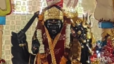 सुठालिया: ग्राम नापानेरा के शनि देव मंदिर का खोला गया दान पात्र से निकले 70179 रु, मोजूद रहे समिति पदाधिकारी गण ।