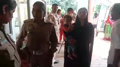 मुरादाबाद: चक्कर की मिलक क्षेत्र में देवर और सास ने विवाहिता के साथ की मारपीट ,घायल अवस्था में पुलिस ने अस्पताल में भर्ती कराया