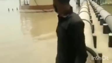 आगरा: थाना छत्ता स्थित यमुना किनारे पर युवक का फायरिंग करते वीडियो इंटरनेट पर वायरल,फायरिंग करने वाले युवक की तलाश में पुलिस