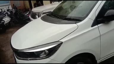 पटना ग्रामीण: जक्कनपुर इलाके से पुलिस ने एक कार से 4 बोतल विदेशी शराब,एक देसी कट्टा,दो कारतूस के साथ एक व्यक्ति को लिया हिरासत में