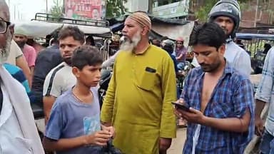 मुरादाबाद: जाहिद नगर में मामूली कहासुनी में दो व्यक्तियों ने एक युवक के साथ की मारपीट, युवक के फटे कपड़े