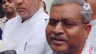 कांके: आदिवासी दिवस पर रांची के सड़कों पर सिर्फ पिता-पुत्र की झलकियां मरांडी