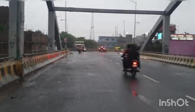 खगड़िया: खगरिया शहर में भारी वर्षा से जनजीवन अस्त व्यस्त, शहर हुआ पानी पूरी