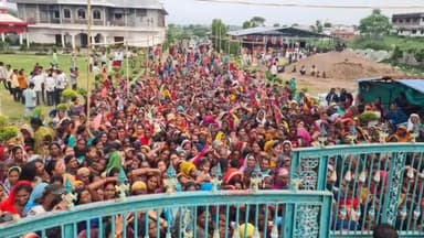 गाडरवारा: बरमान कला में होने जा रहे विभिन्न निर्माण कार्यों का भूमिपूजन करने पहुंचे विधायक जालम सिंह पटेल