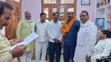 पिछोर कस्बे से कांग्रेस सेवा दल के ब्लॉक अध्यक्ष बने महेंद्र परिहार, विधायक सुरेश राजे ने दिया नियुक्ति पत्र