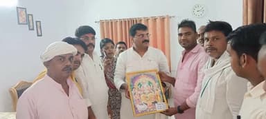 बक्सर सर्किट हाउस में जदयू के प्रदेश अध्यक्ष श्री उमेश सिंह कुशवाहा जी का स्वागत स्मृति चिन्ह देकर किया गया।