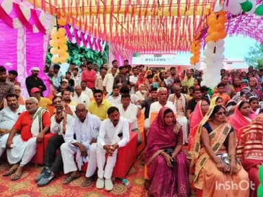 मनकापुर: सिसई रानीपुर में ग्राम चौपाल में सीडीओ ने सुनी ग्रामीणों की समस्याएं, अधिकारियों को किया निर्देशित