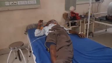 मधेपुरा: गम्हरिया मुख्य सड़क पर बाइक अनियंत्रित होने से बाइक सवार व्यक्ति सड़क दुर्घटना में हुआ जख्मी