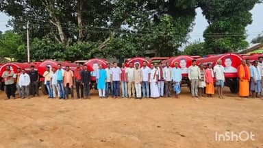 कोंडागांव: केबिनेट मंत्री मोहन मरकाम ने कोंडागांव विकासखंड के 18 ग्राम पंचायत को प्रदान किया पानी टैंकर