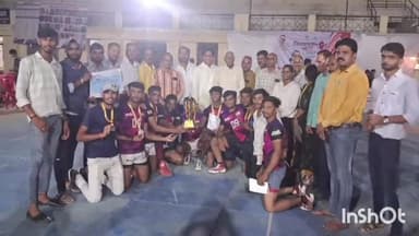 होशंगाबाद नगर: शासकीय नर्मदा महाविद्यालय नर्मदापुरम में 'विधायक कप 2023' का हुआ समापन, विधायक ने विजेता टीम को किया पुरस्कृत