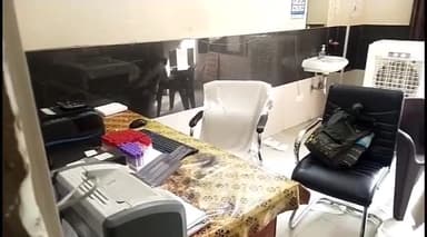 इटावा: महिला जिला अस्पताल में 100 सैया में समय से नही आते स्टाफ,मरीजो को करना पड़ता परेशानी का सामना,सीएमएस नही देते ध्यान