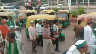 नजीबाबाद एवं बिलाई शुगर मिल क्षमता बृद्धि के लिए लखनऊ पहुंचे किसान
भाकियू अराजनैतिक उत्तर प्रदेश
रमेश तिवारी प्रयागराज