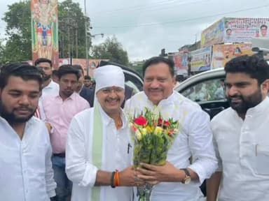 सागर नगर: जिले के प्रभारी मंत्री अरविंद सिंह भदौरिया मोती नगर चौराहा पहुंचे, भाजपा कार्यकर्ताओं ने किया स्वागत