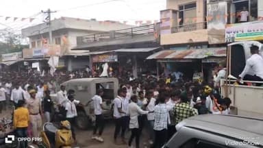 रानीवाड़ा: रानीवाड़ा शहर में विश्व आदिवासी दिवस पर आदिवासी समुदाय के लोगों ने शहर में निकाली रैली।