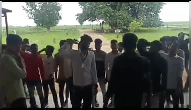 लटेरी: नगर के महाविद्यालय की समस्याओं को लेकर एनएसयूआई ने प्राचार्य को दिया ज्ञापन