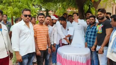 चित्तौड़गढ़: कीर समाज के लोगों ने निंबाहेड़ा में सहकारिता मंत्री आंजना को ज्ञापन देकर पूरी बाई कीर कल्याण बोर्ड के गठन की मांग रखी