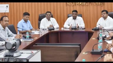 रेवाड़ी: डीसी ने जिला सचिवालय में अधिकारियों की ली बैठक, कहा- सरकार की योजनाओं को प्रभावी रूप से करें क्रियान्वित