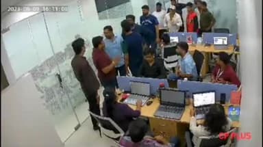 व्यवसायिकांचे अपहरण केल्याप्रकरणी आमदार प्रकाश सुर्वे यांच्या मुलासह 15 जणांवर गुन्हा दाखल