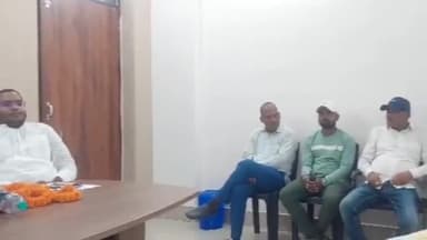 हलसी: कुशवाहा चेतन मंच के तत्वाधान में आईबी में हुई बैठक, हलसी प्रखंड के नेताओं ने बढ़ चढ़कर लिया हिस्सा