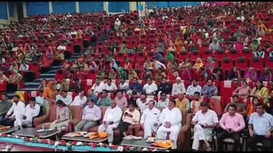 चित्तौड़गढ़: इंदिरा गांधी प्रियदर्शनी ऑडिटोरियम में हुआ इंदिरा गांधी स्मार्टफोन योजना का शुभारंभ