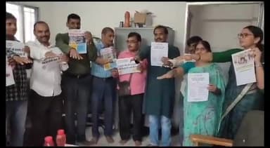 बेगूसराय: माया कौशल्या फाउंडेशन कार्यालय में बच्चों के सुरक्षित भविष्य के लिए कार्यरत स्वयंसेवी संस्थाओं की हुई बैठक