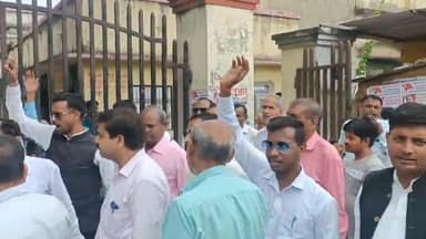 पट्टी: पट्टी तहसील का एक भी गांव सदर तहसील में नहीं जाने देंगे बार अध्यक्ष राधा रमण मिश्र