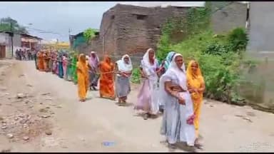 सुनेल: ढाबला खींची गांव में बारिश की कामना को लेकर ग्रामीणों ने लोक देवता घास भेरुजी की सवारी निकली