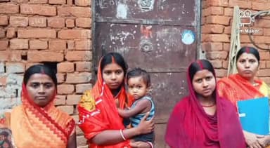 देवीपुर: प्रखंड निर्वाचन देवीपुर प्रखंड निर्वाचन विभाग के निर्देश पर प्रखंड के सभी बीएलओ द्वारा घर-घर जाकर किया जा रहा सर्वे