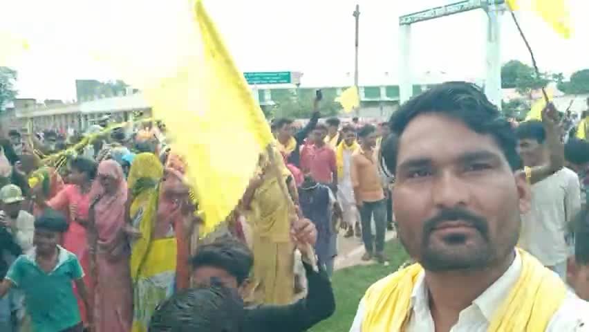 जोहार जिंदाबाद इंकलाब ज़िंदाबाद
#विश्व_आदिवासी_मूलनिवासी_दिवस पर भव्य रैली कार्यकम
-- कौशल प्रजापति