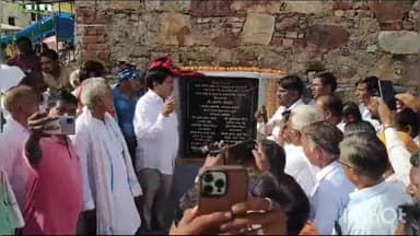 दौसा: कृषि विपणन मंत्री मुरारीलाल मीणा ने दौसा विधानसभा क्षेत्र का किया दौरा, आधा दर्जन से अधिक सड़कों का किया शिलान्यास