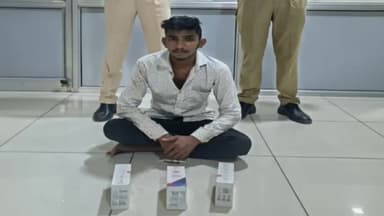 વડોદરા: ઘરફોડ ચોરી મા ગયેલ મોબાઈલો સાથે ચોર રણોલી રેલ્વે સ્ટેશમ પાસે થી ઝડપાયો