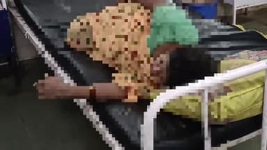 सिरोंज: ग्राम पंचायत महू के पास सड़क किनारे चल रही महिला को अज्ञात वाहन ने मारी टक्कर,महिला हुई गंभीर घायल