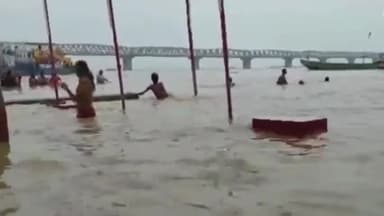 पटना ग्रामीण: पटना सीटी स्थित गंगा नदी का भद्र घाट पर दिखाई पड़ रहा विकराल रूप