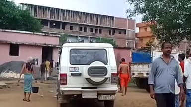 पालीगंज: थाना क्षेत्र के शिव मंदिर प्रांगण में 50 वर्षीय व्यक्ति का संदिग्ध अवस्था में मिला शव, मामले की जांच में जुटी पुलिस