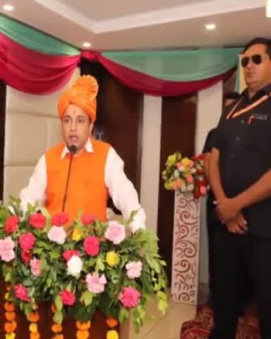 हिन्दू धर्म के कारण प्रधानमंत्री व यूपी के मुख्यमंत्री से जुड़े एक फर्जी राजनितिक मामले मे दो साल बाद जेल से बाहर आये कुलदीप हिन्दू