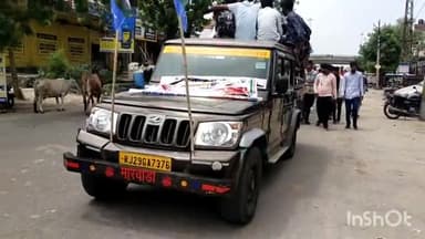 दौसा: जिरोता से लेकर गिरिराज धरण मंदिर तक एनएसयूआई के द्वारा निकाली गई छात्र संपर्क पदयात्रा