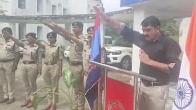 हरिद्वार: मेरी माटी मेरा देश अभियान के तहत एसएसपी ने रोशनाबाद पुलिस कार्यालय में स्टाफ को दिलाई शपथ