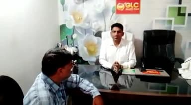 अगर आपको अस्थमा की प्रॉब्लम है नजला जुकाम खांसी बलगम आना सांस लेने में दिक्कत एलर्जी ह
7568628143