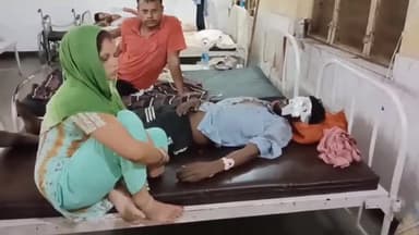 बिसौली: नूरपुर गांव के पास दो बाइकों की भिड़ंत में दो लोग गंभीर रूप से घायल हुए