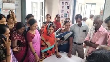 साहेबगंज: C H C साहेबगंज में आशा कार्यकर्ताओं की 1 माह से अधिक से चल रहा हड़ताल हुआ खत्म, अब मिलेगा मानदेय