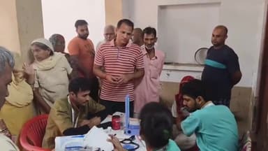 नारनौद: नारनौंद की मित्तल धर्मशाला में लगाया गया फ्री मेडिकल कैंप, ग्रामीणों ने कैंप में पहुंचकर करवाई स्वास्थ्य की जांच