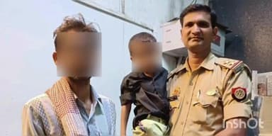आगरा: 4 वर्षीय बच्चे के परिवार का पता लगाकर शाहगंज पुलिस टीम ने बच्चे को परिवार के किया सुपुर्द