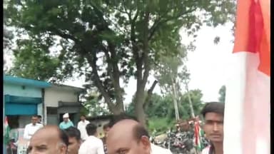 मनकापुर: सीहा से जिगना कोट तक कांग्रेसियों ने निकाली तिरंगा यात्रा