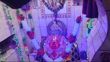 आज चौमहला में हनुमान मंदिर पर 70 फीट ऊंचे श्रीराम टावर के उद्घाटन समारोह, हवन पूजन व भंडारे में क्षेत्रीय विधायक कालूराम मेघवाल सम्मिलित हुये जिसमें भारतीय जनता पार्टी के पदाधिकारी व कार्यकर्ता मौजूद रहे