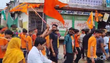 नरसिंहगढ़: हजारों की संख्या में कावड़ यात्री पहुंचे नरसिंहगढ़, जगह-जगह हुआ स्वागत