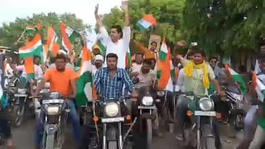 हमीरपुर: सुमेरपुर नगर पंचायत की ओर से निकाली गई तिरंगा यात्रा