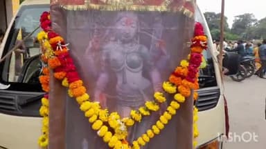 धार: नागचंद्रेश्वर मंदिर से निकली मां वाग्देवी मातृशक्ति कावड़ यात्रा, भोजशाला किये दर्शन, धारेश्वर पहुंचकर किया जलाभिषेक