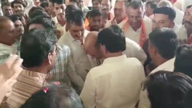 चित्तौड़गढ़: तिरंगा यात्रा चित्तौडगढ़ पहुंची
स्वतंत्रता सेनानियो के बलिदान से मिली आजादी को व्यर्थ नही जाने देना है: विधायक आक्या।